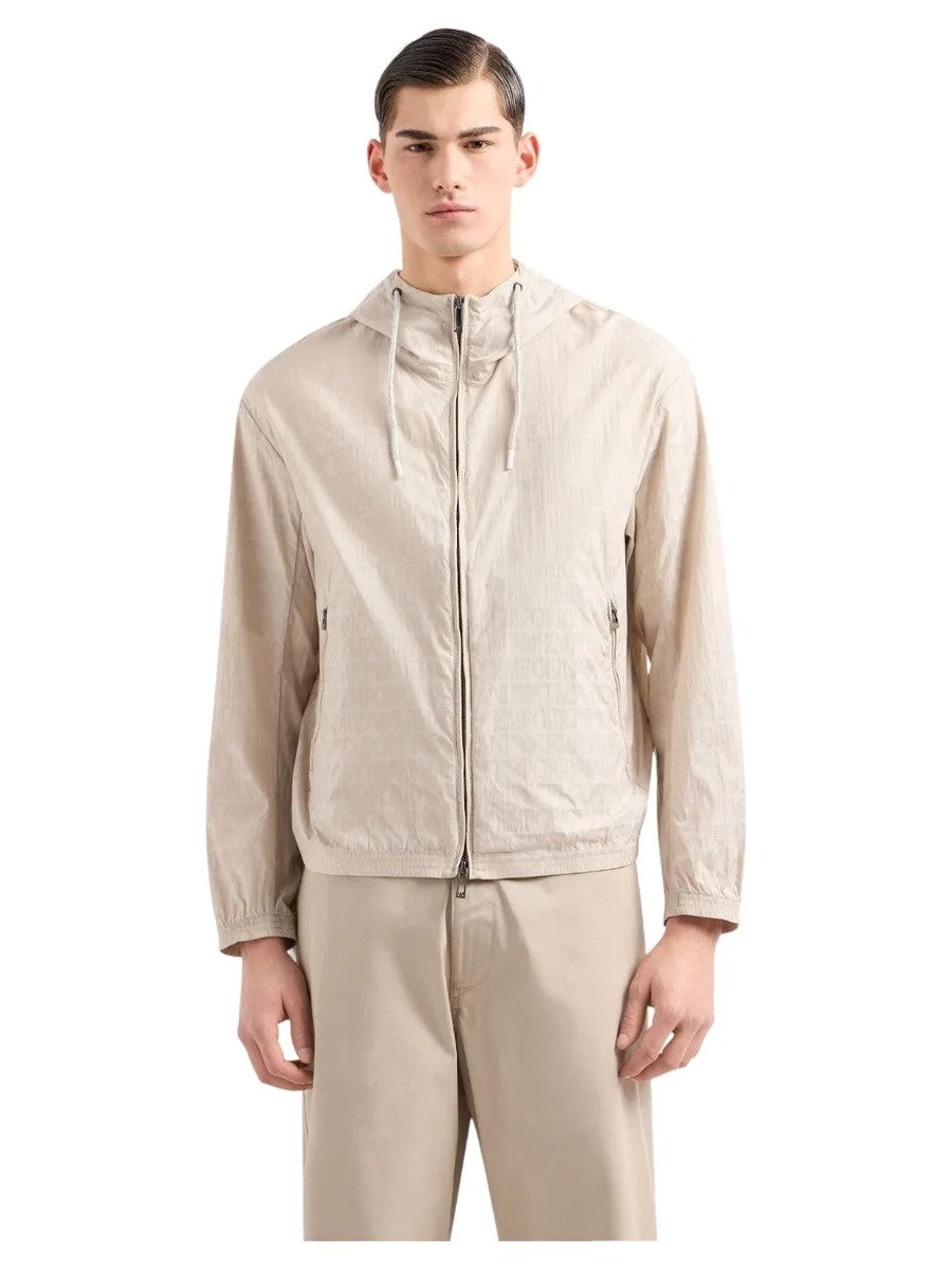 Blouson con cappuccio e zip in nylon light jacquard lettering all over