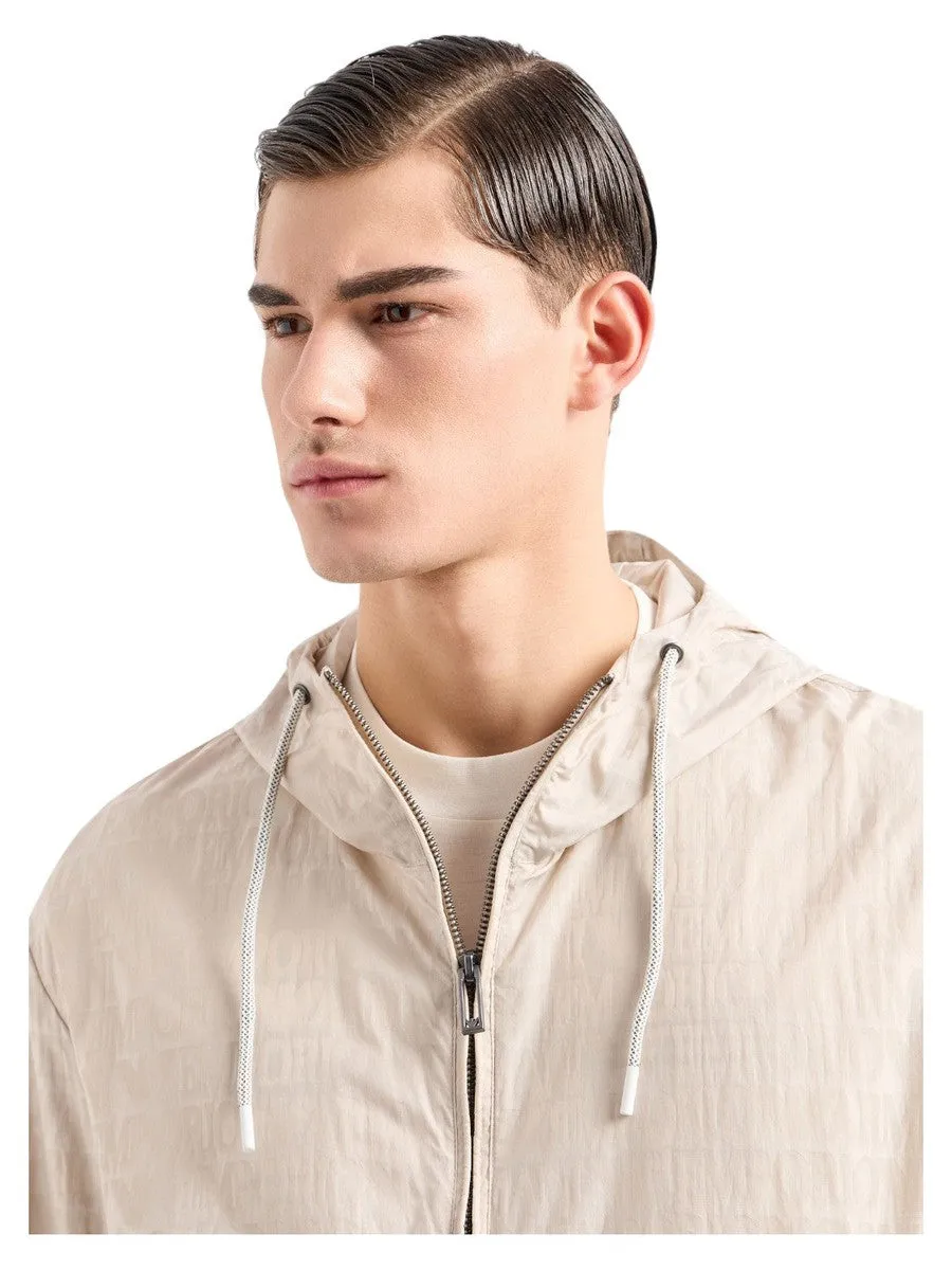 Blouson con cappuccio e zip in nylon light jacquard lettering all over