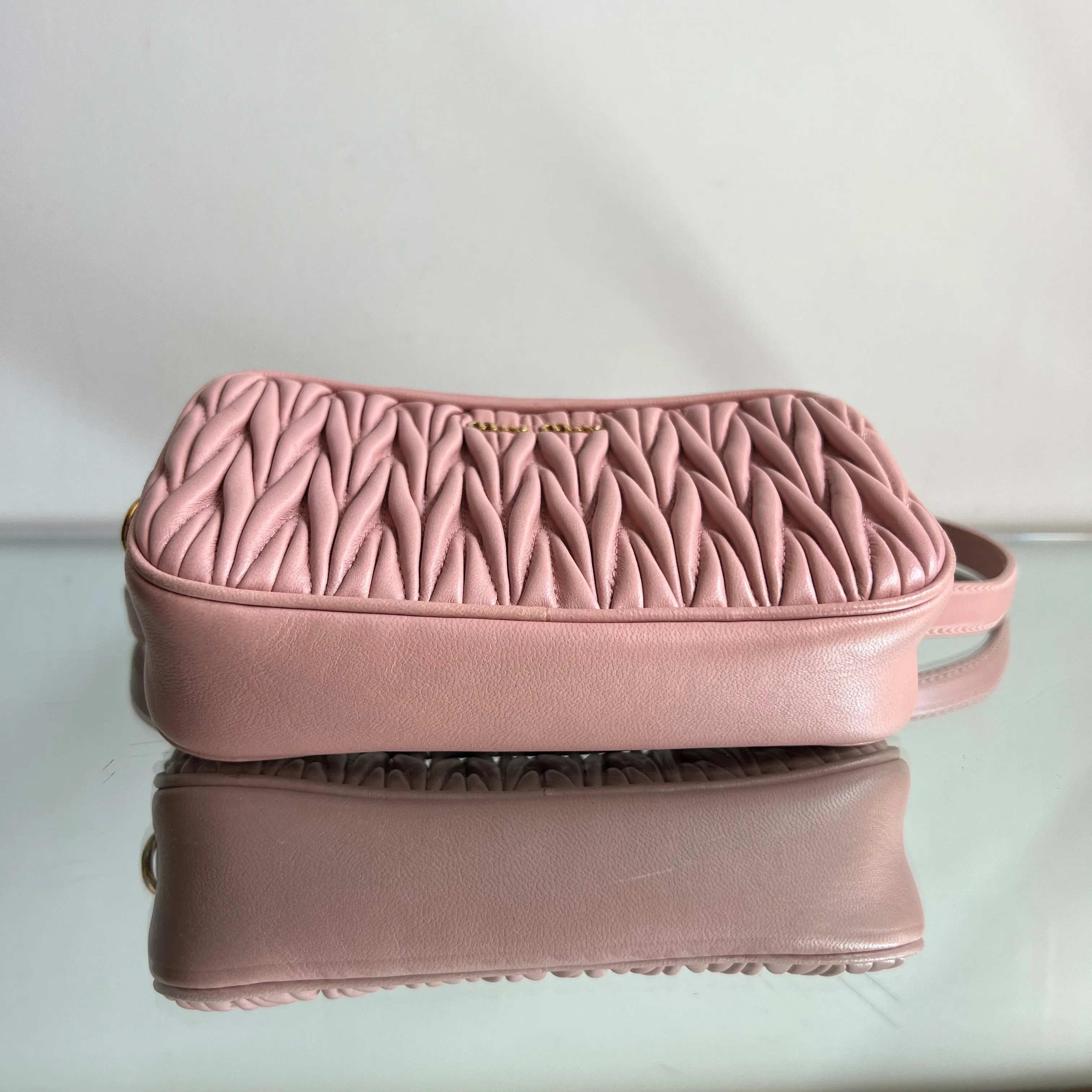 Bolsa Miu Miu Matelasse Rosa