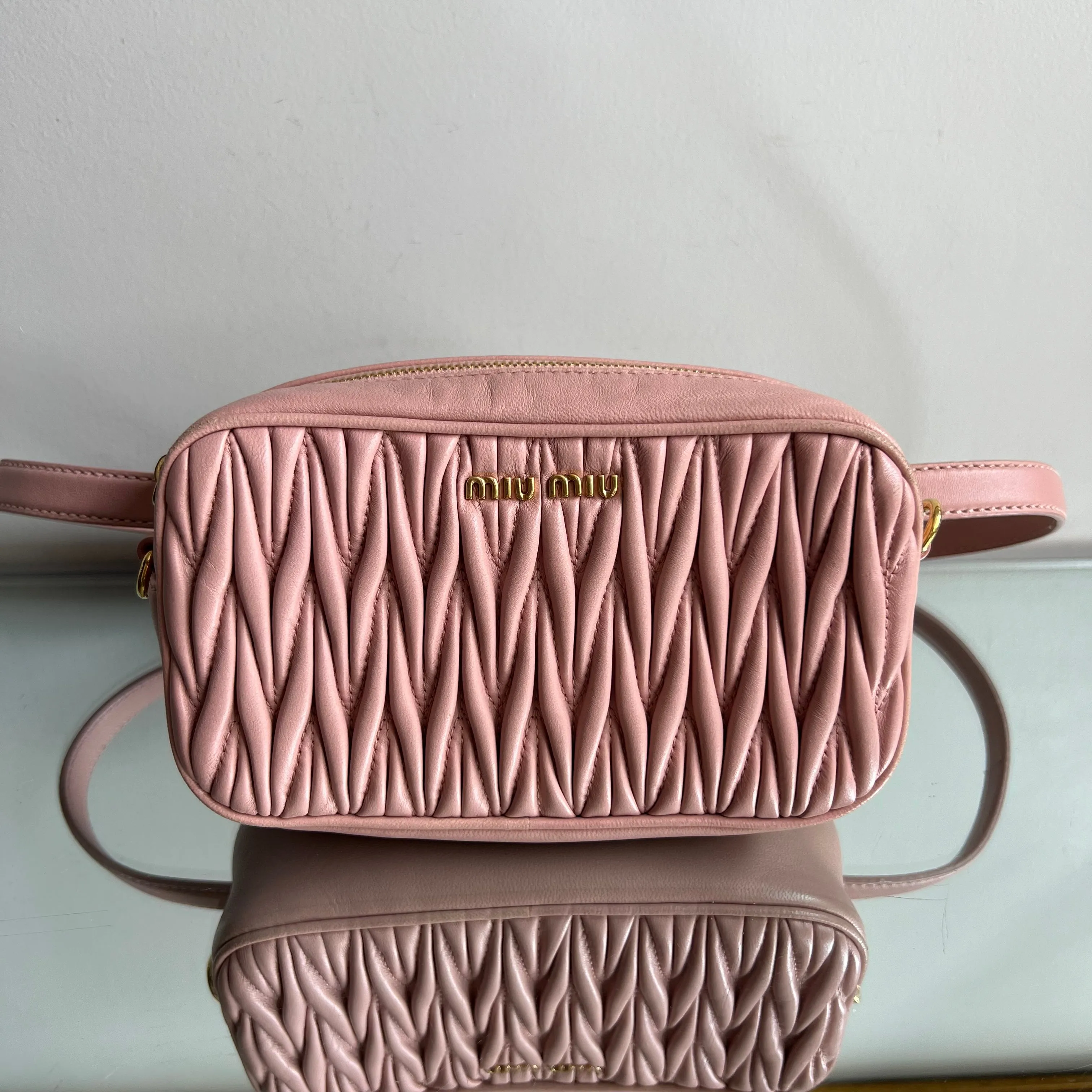 Bolsa Miu Miu Matelasse Rosa