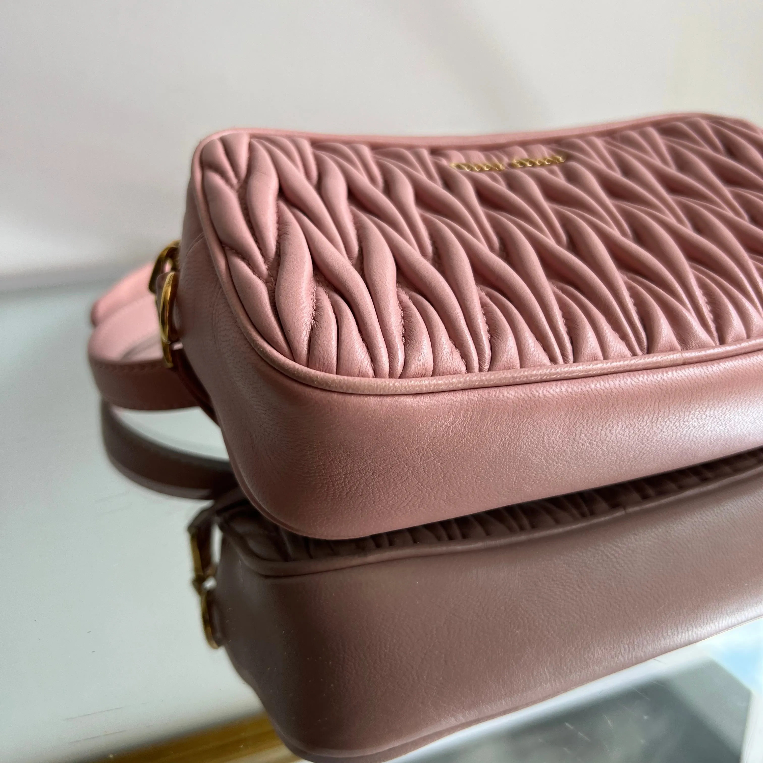 Bolsa Miu Miu Matelasse Rosa