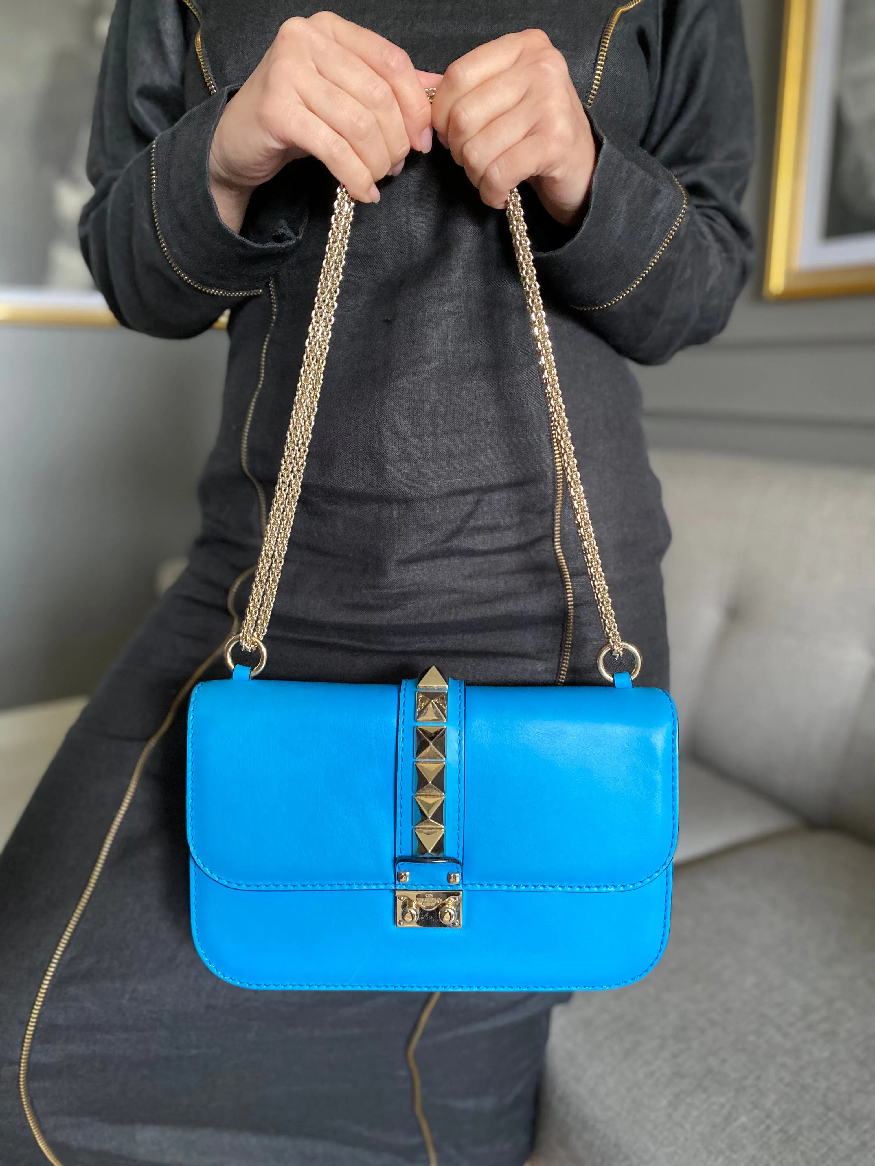 Bolsa Valentino Rockstud Em couro Azul Ferragem Ligth Gold